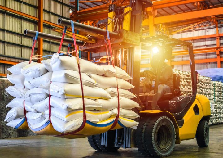 Explore Lifting Equipment Guide: Basics, Safety Tips, Insights, and Essential Information